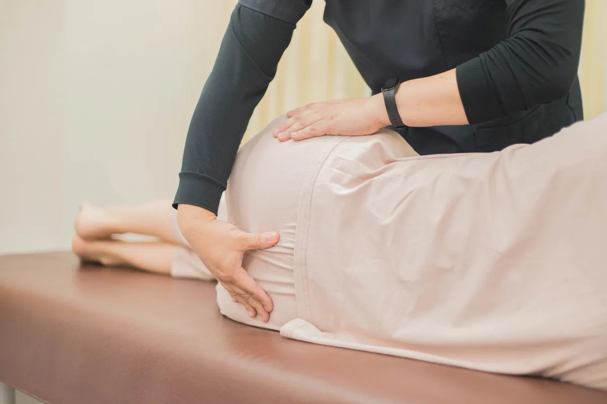 十条中央接骨院での基本施術の画像